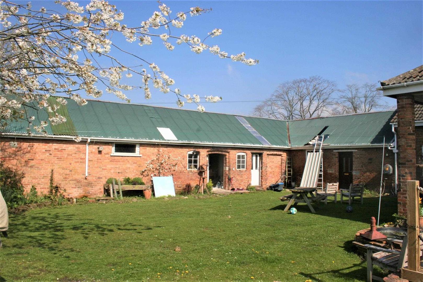 Longholme Farm, Retford